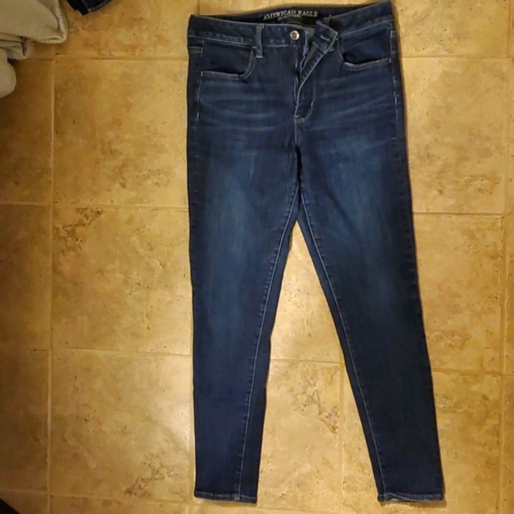 AE Jeggins